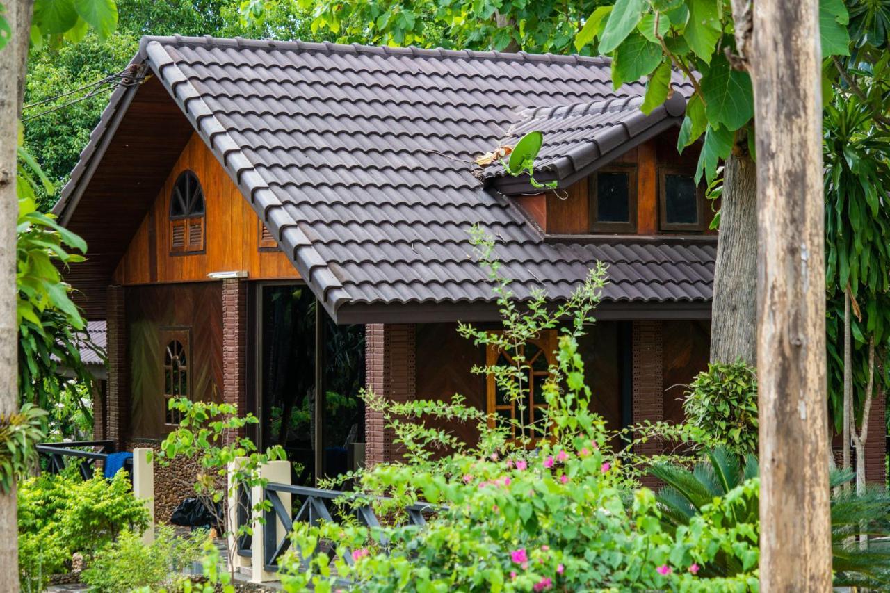 Hotel Ratmanee House Kanchanaburi Exterior foto