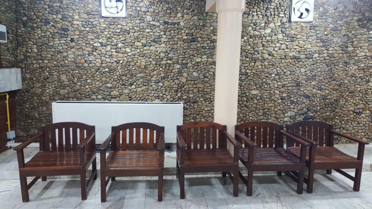 Hotel Ratmanee House Kanchanaburi Exterior foto